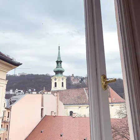 Apartment Buda Castle View Grand