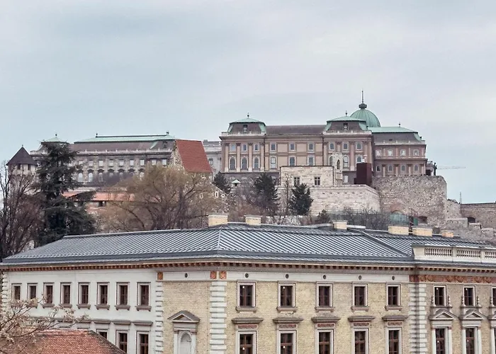 Buda Castle View Grand Apartament