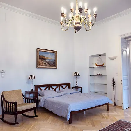 Buda Castle View Grand Appartamento Budapest